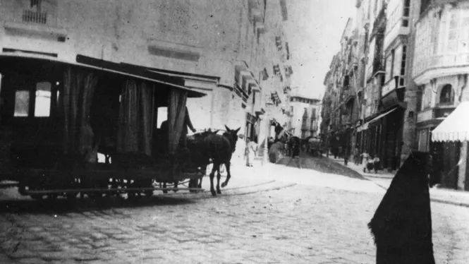 Un llibre recorda el tramvia de mules de Palma