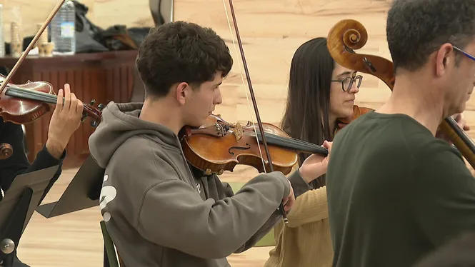 Sis joves novells participen en el primer concert de la temporada de l’OCIM