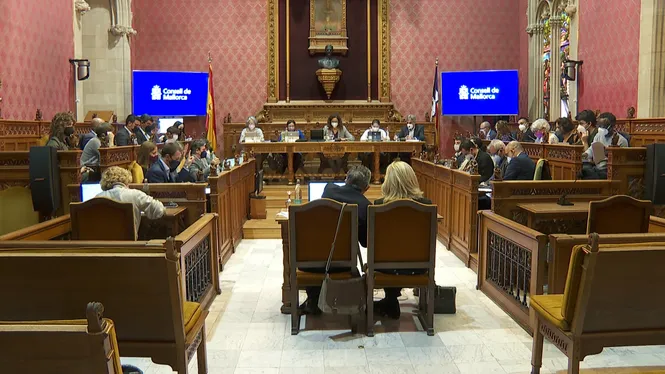 El+ple+del+Consell+de+Mallorca+insta+a+l%26apos%3BIMAS+a+posar+seguretat+privada+al+centre+Norai