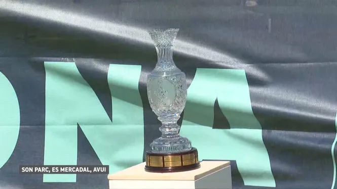 El trofeu de la Solheim Cup visita Son Parc abans del duel Europa-Estats Units de 2023
