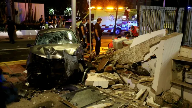 Ferit greu un conductor després de topar amb el seu vehicle contra un mur a Platja de Palma