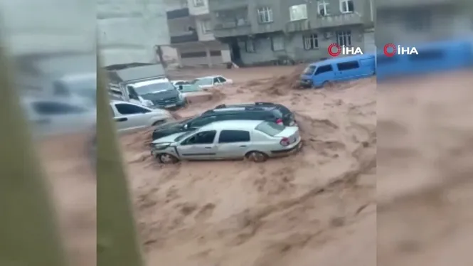 Turquia+devastada%3A+despr%C3%A9s+del+sisme%2C+14+morts+per+les+inundacions