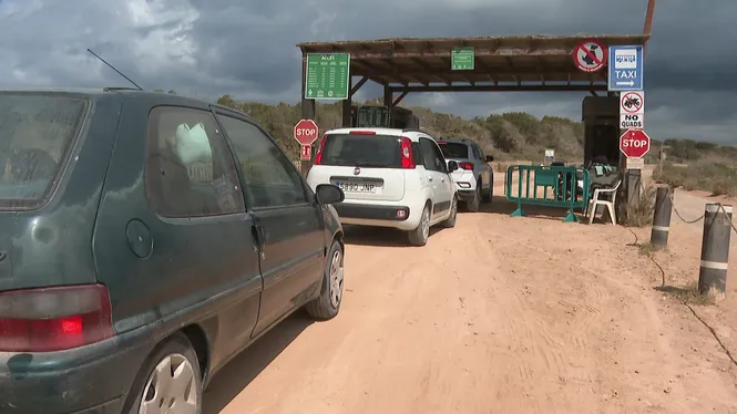 Formentera inicia el control d’accés al parc natural de ses Salines
