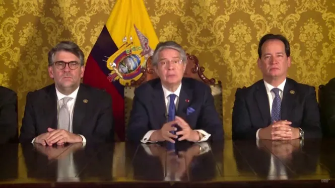 El president d’Equador recorr a “la mort creuada” per evitar la moció de censura