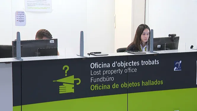Uns 7.500 objectes es troben a les oficines d’objectes trobats dels tres aeroports de les Balears