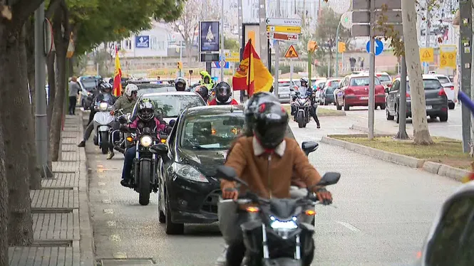 30 vehicles en la marxa motoritzada de Foro Baleares contra l’amnistia