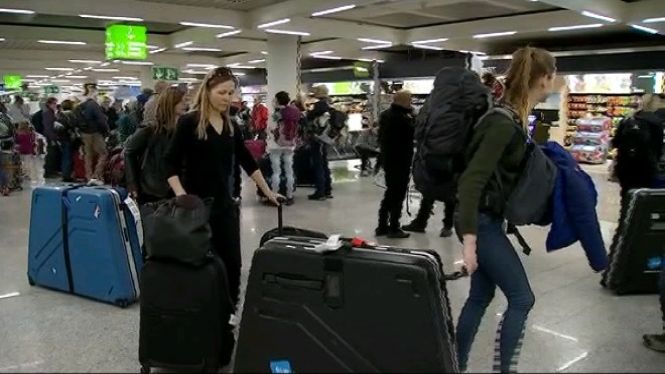 L%E2%80%99aeroport+de+Palma+viu+avui+la+jornada+amb+m%C3%A9s+moviment+de+tota+la+Setmana+Santa