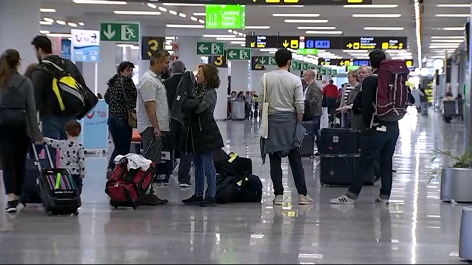 600.000+passatgers+passaran+pels+aeroports+de+les+Balears+aquesta+Setmana+Santa