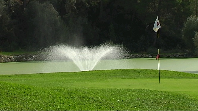 La+patronal+del+golf+rebutja+que+algun+dels+23+camps+regui+amb+aigua+de+pou