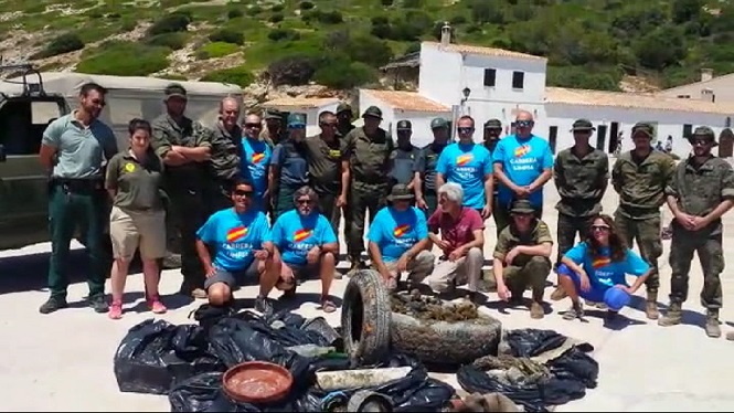 Jornada de neteja del fons marí a l’illa de Cabrera
