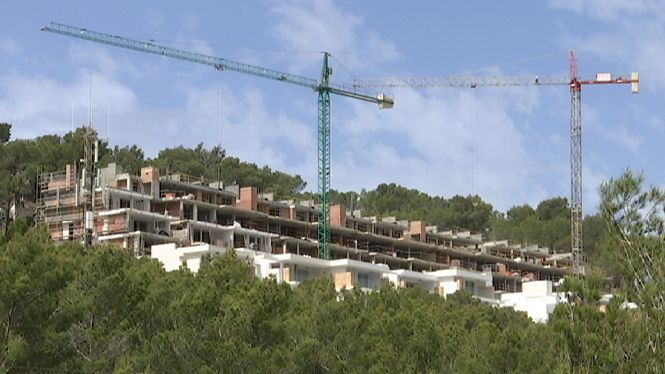 Investiguen+una+possible+estafa+en+la+venda+d%E2%80%99uns+apartaments+a+Cala+Vedella