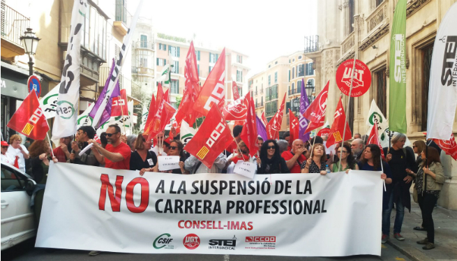 Centenars de persones reclamen a Palma la carrera professional del Consell de Mallorca