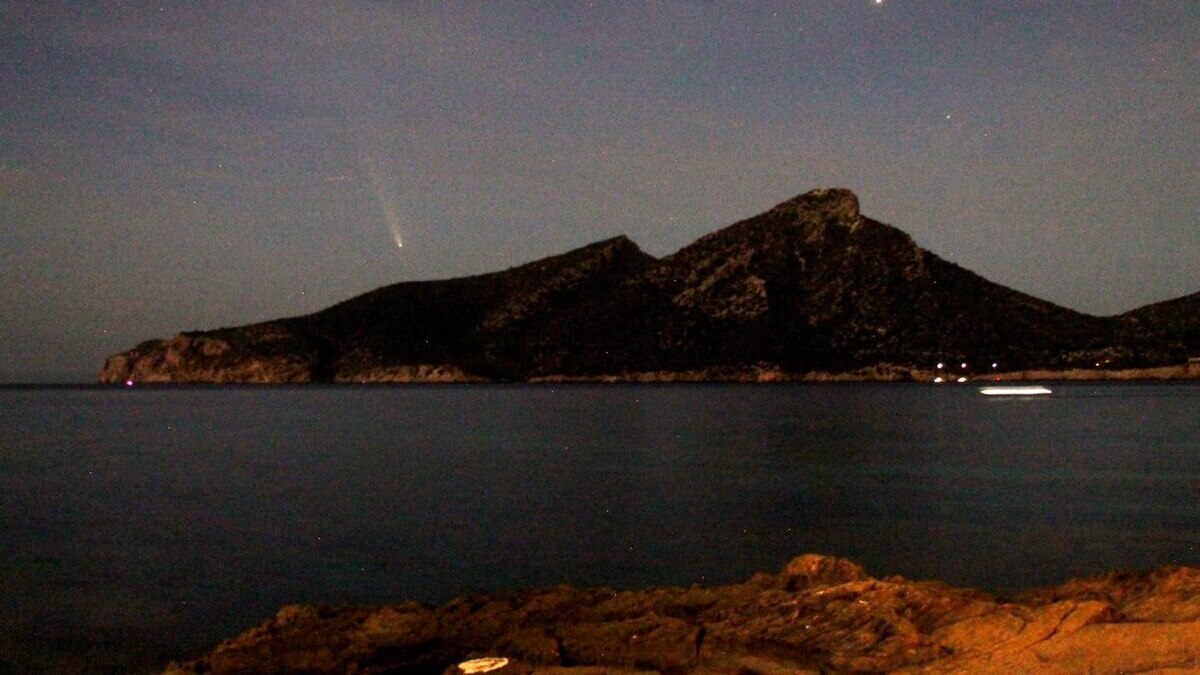 El ‘cometa del segle’ es deixa veure a Mallorca des de Sant Elm