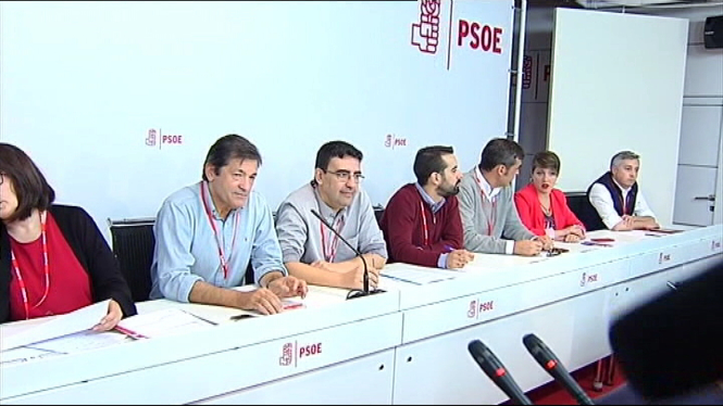 Els+socialistes+s%E2%80%99abstindran+en+la+segona+volta+i+afavoriran+la+investidura+de+Mariano+Rajoy