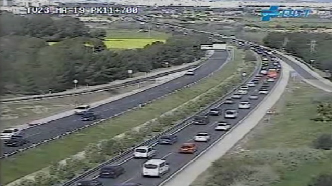 Diversos accidents de trànsit col·lapsen l’autopista Llucmajor-Palma