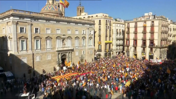 Concentració dijous matí a les portes del Palau de la Generalitat contra la convocatòria d’eleccions