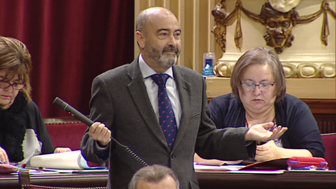 Gómez a Tur: “A Espanya no hi ha presos polítics i la prova és que vostè està aquí”