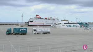 El port de Ciutadella torna a estar operatiu després de 40 hores tancat