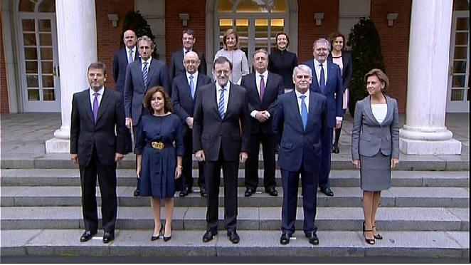 Els+nous+membres+del+gabinet+de+Rajoy+ja+han+celebrat+la+seva+primera+reuni%C3%B3+del+Consell+de+ministres.