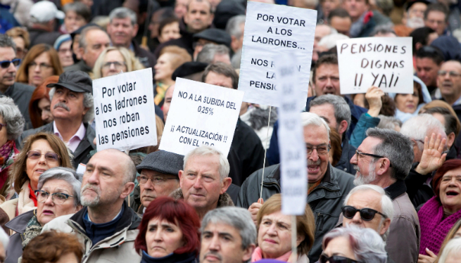 Els ‘padrins flauta’, indignats amb sindicats i partits polítics