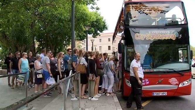 Operació nigul, i els carrers de Palma plens de turistes