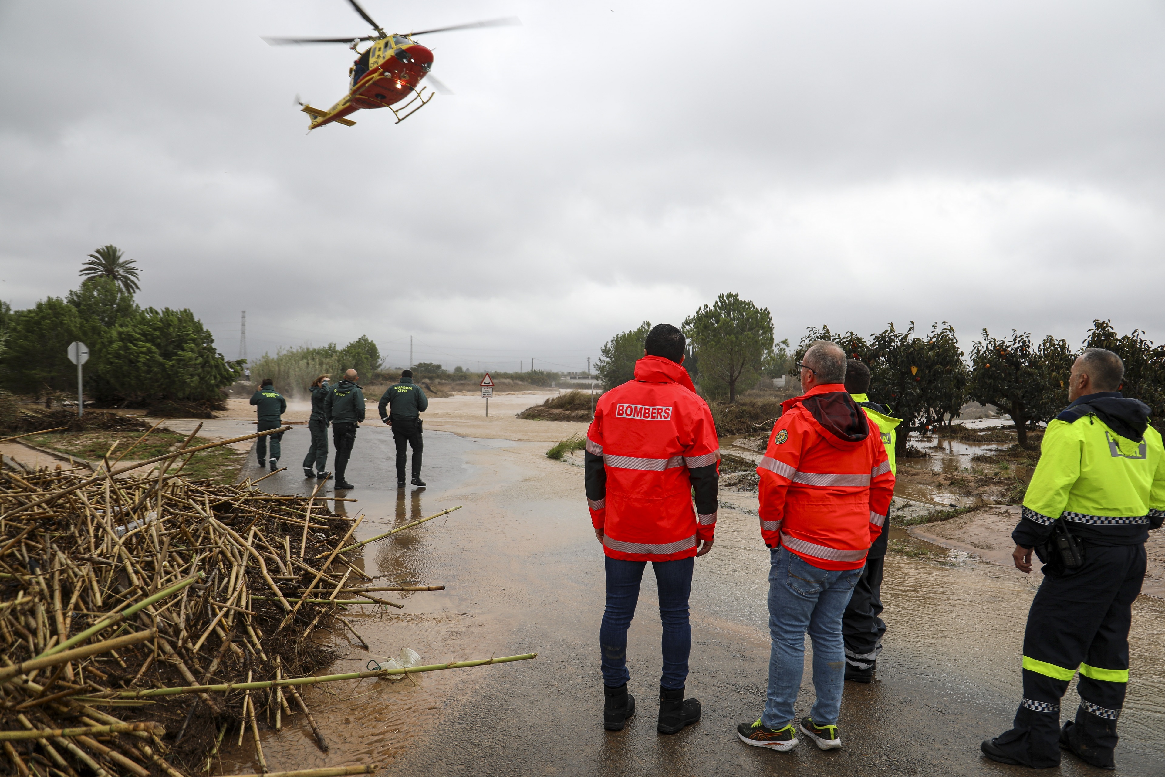 Efectius d'emergències actuen a les zones inundades. Foto Diputació de València